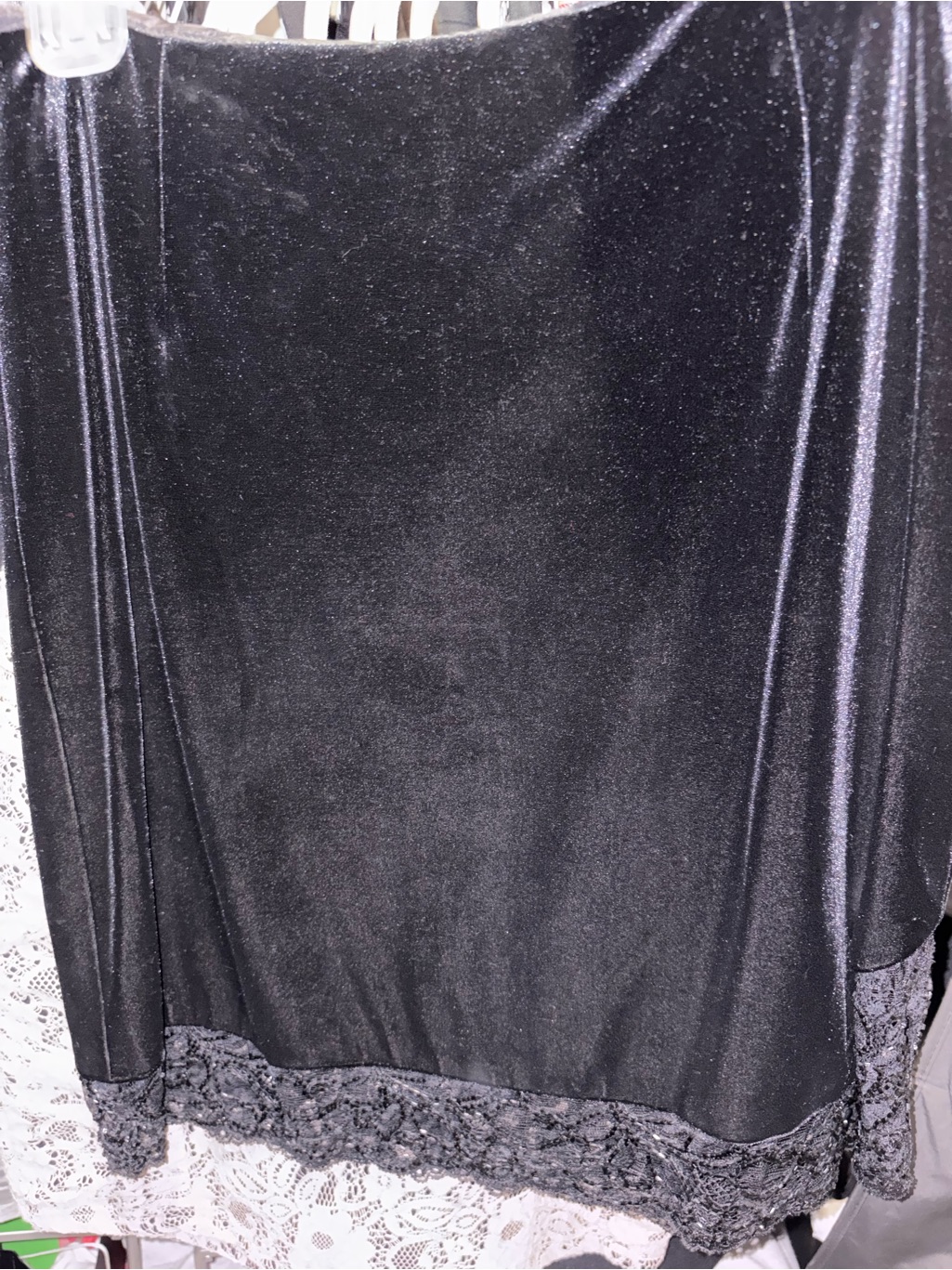 Laundry By Shelli Segal Black Velvet Skirt With Lace Trim